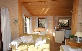 Hartland Hideaway Lodge