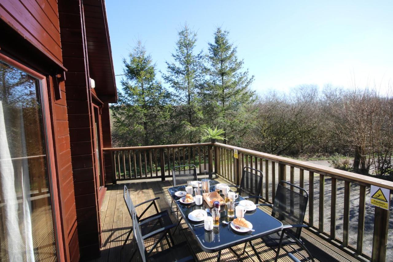 Hartland Hideaway Lodge Woolfardisworthy  Exterior photo