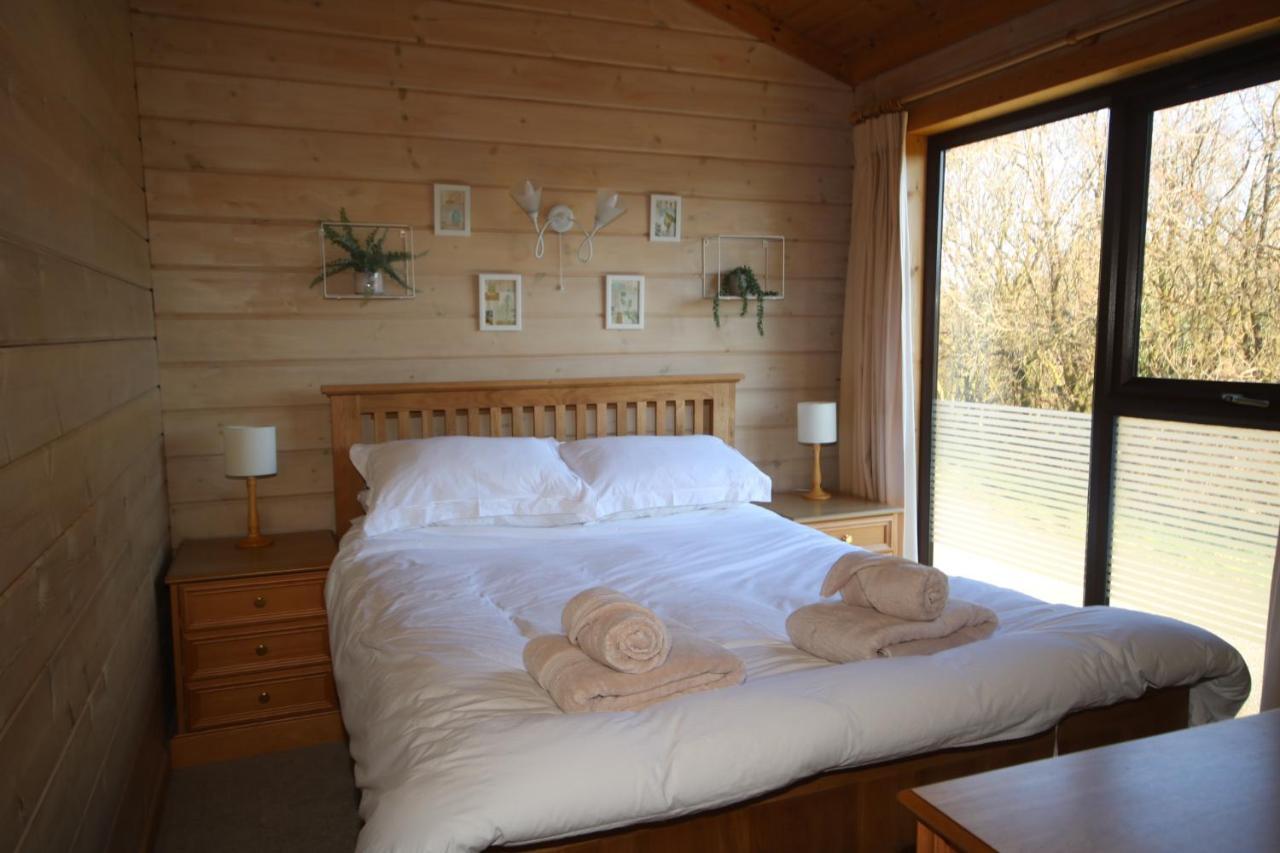 Hartland Hideaway Lodge Woolfardisworthy  Exterior photo