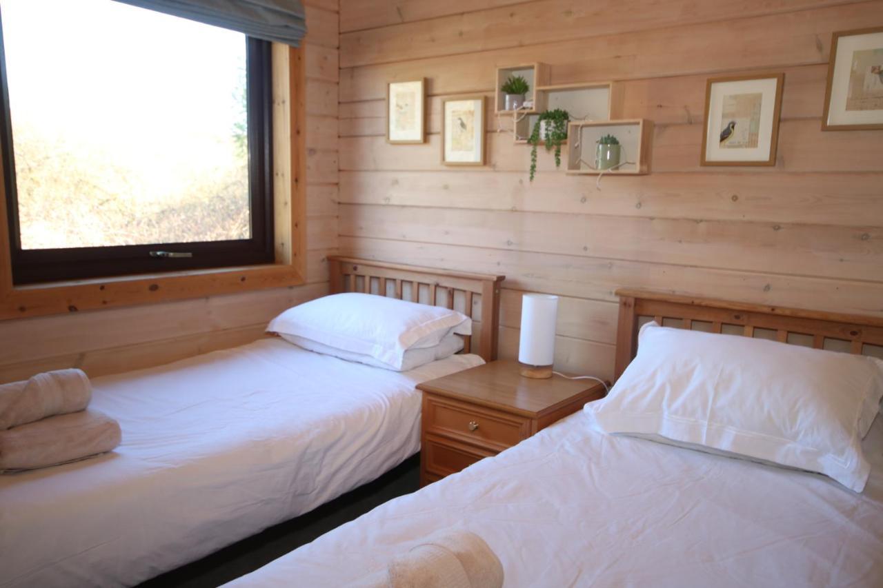 Hartland Hideaway Lodge Woolfardisworthy  Exterior photo